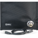 Pochette Faraday avec son cable de charge